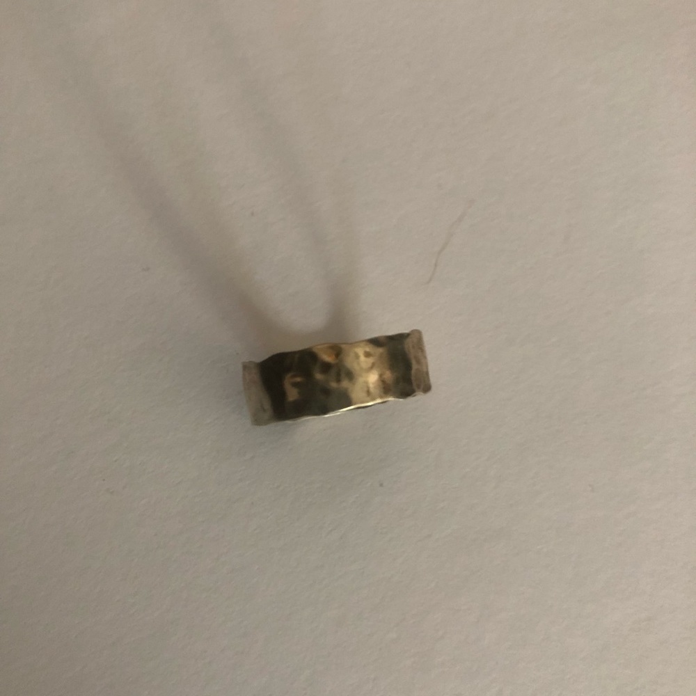 Hammered ring